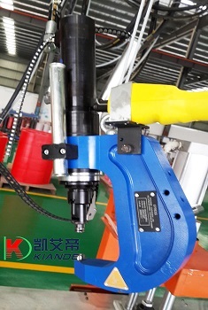 Riveter to rivet busbar alluminum profile,riveting station for busbar assembly