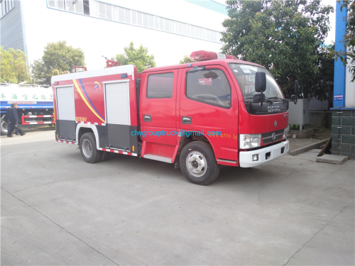 Dongfeng 3000 Liter truk pemadam kebakaran air