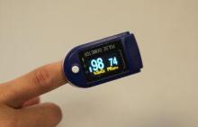 Bluetooth Fingertip Pulse Oximeter , Dual-color OLED Displa