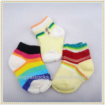 Newborn baby socks 0-3 months