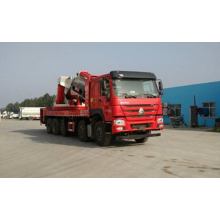 SINOTRUCK HOWO 10X4 شاحنة مع 26-50T كرين