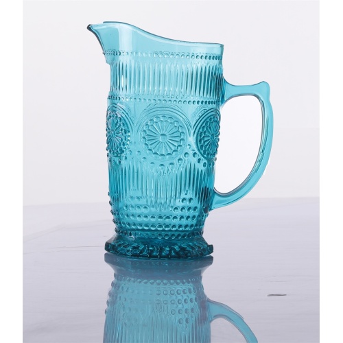 Pichet en verre d&#39;eau de tournesol de couleur bleue