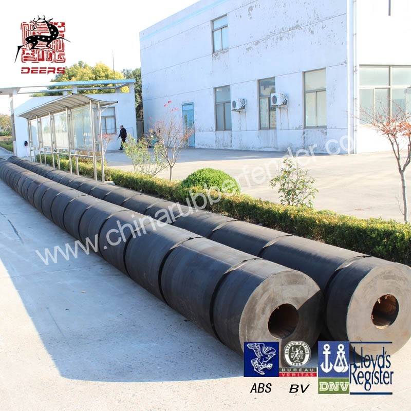 Cylindrical hollow tugboat fender for boats