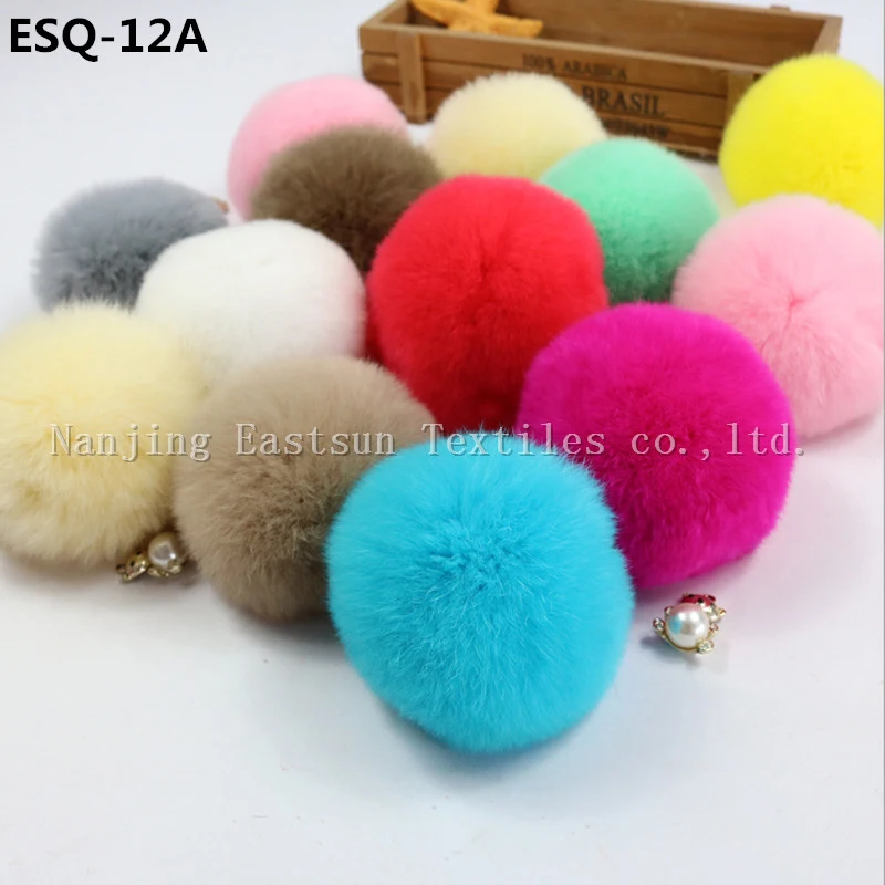 Fur Pompoms Esq-15A