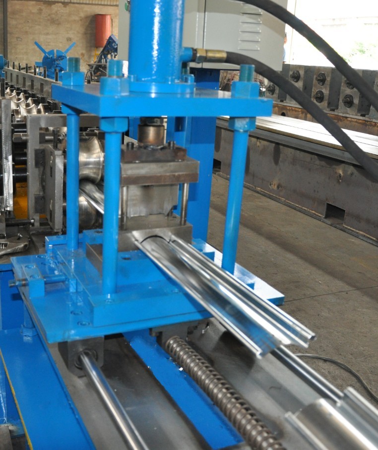 Roller shutter roll forming machine