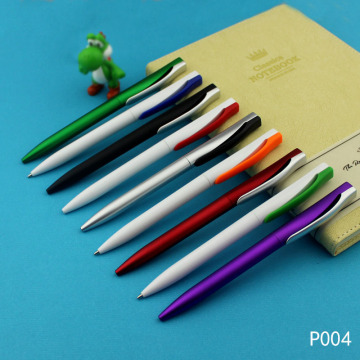 Nueva pluma plástica de los efectos de escritorio para el estudiante