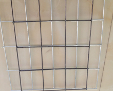 Metal mesh fence panels