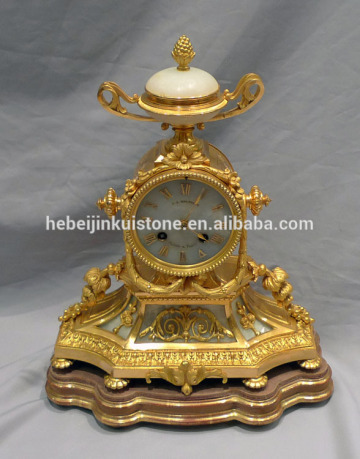 traditional table clock