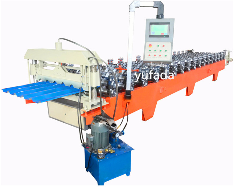 Curved bending sheet roll forming machine