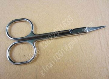 eyebrow scissors