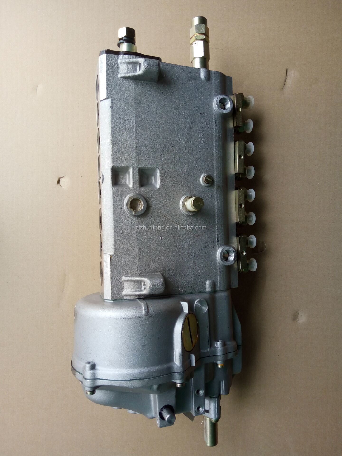 Deutz F8L413 Fuel Injection Pump 02416651