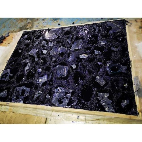 Slab sodalite biru tembus atau Tidak