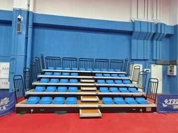 Low backrest telescopic bleacher stadium seats