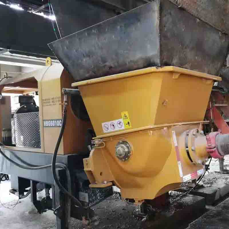 spun pile automatic concrete pump feeding machine