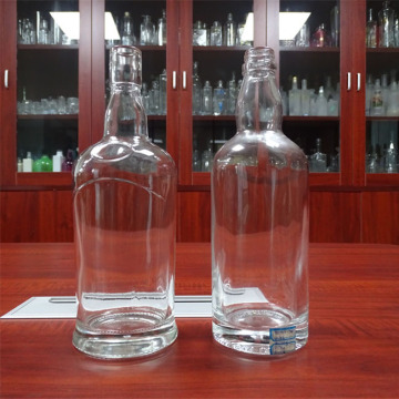 Classice Shape Design 700ML Glass Size Whiskey Bottle