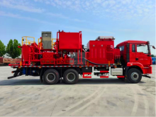 Twin-Pump Cementing Unit and Truck-Mounted Cementing Unit
