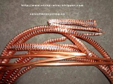 removing insulation from copper wire