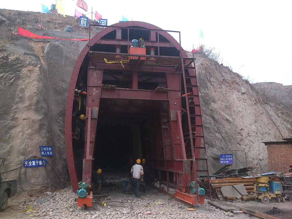 Molde de carro de revestimiento de túnel hidráulico completo