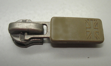 NO.5 Auto Lock Slider RBK031M Pull