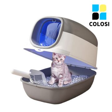 Fully enclosed pet cleaning house