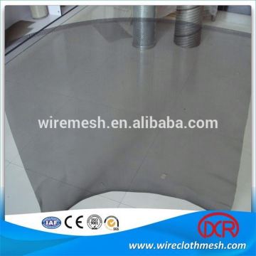 Storm horizontal sliding window screen