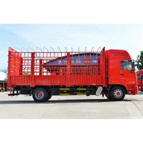 Dongfeng 220 chevaux 4X2 6.8m camion type grange