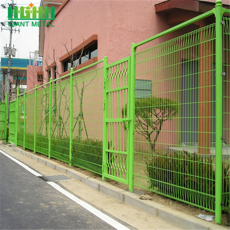 white color Hot Dipped Galvanised BRC Fence