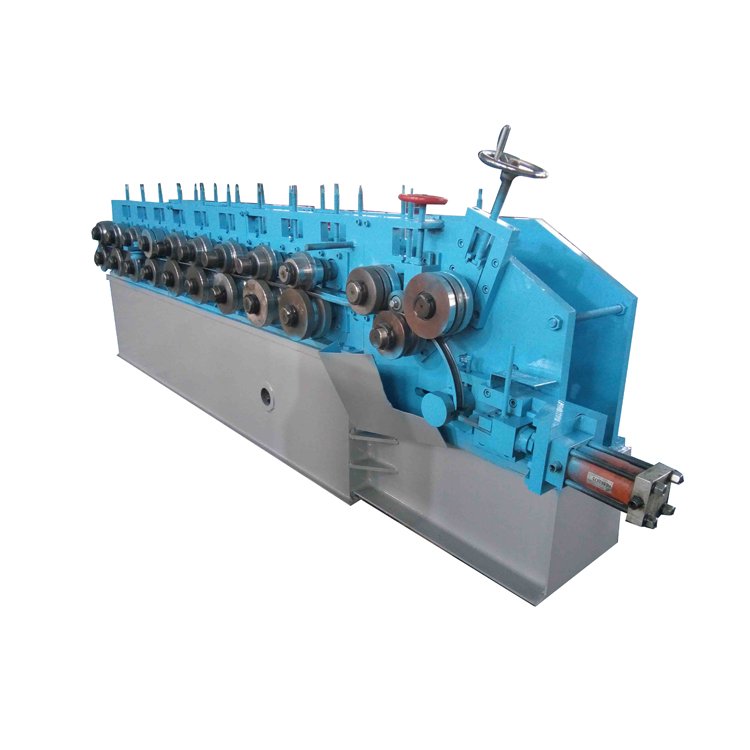 China Manufactures Pipe Production Line Wheel Rim Gi Ppgi Ceiling Channel Roll Forming Machine In