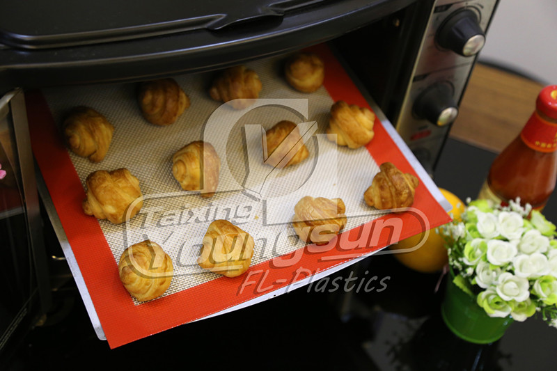 Non stick reusable Silpat baking mat