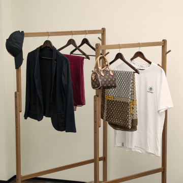 A Sturdy And Moisture-proof Coat Rack