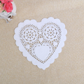 Andere Farbe Herz Lace Papier Deckchen