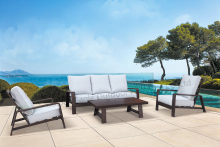 Good quality Outdoor furniture table and chairs