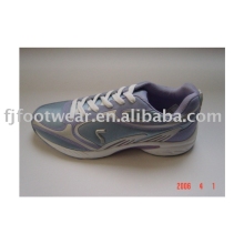 running shoe DM-D103