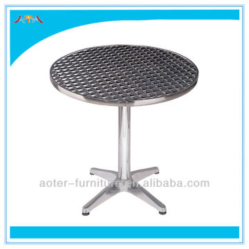 Aluminum outdoor portable table and chairs