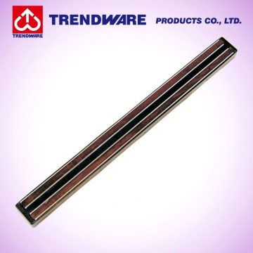 Kitchen Utensil Wall Mounted Plastic Magnet Bar Type Knife Holder