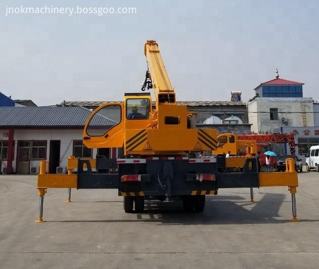 mini-mobile-10-ton-knuckle-boom-truck