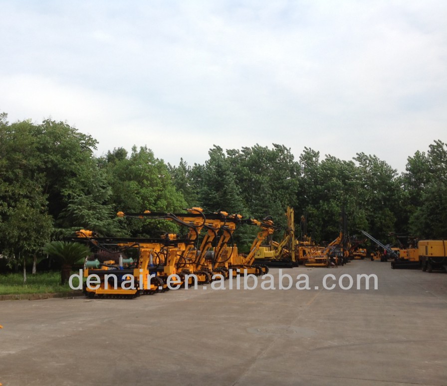 Crawler drilling rig for quarry