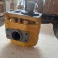 07442-71102 Pompa dello sterzo Assy adatto a Dozer D355A-5