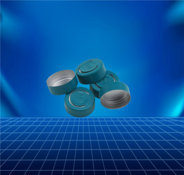 green tear-off cap for contact lenses