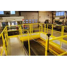 Platform material lift hydraulic