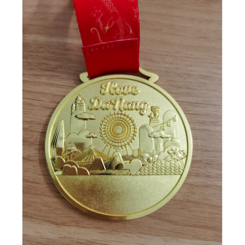 Medallón de metal pulido con chorro de arena de oro brillante personalizado 2020