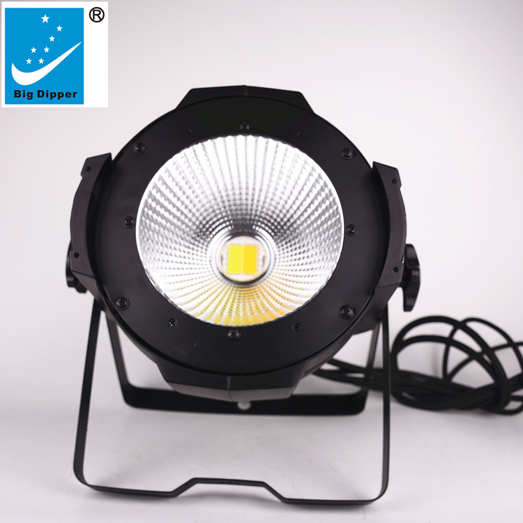 CE,RoHS Certification and Warm White Color Temperature(CCT) sky beam light stage led light