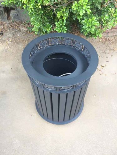 Top open powder coated metal garbage bin/iron garbage bin with floral casting decorated