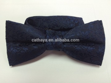 100% satin silk bow tie with leaves design