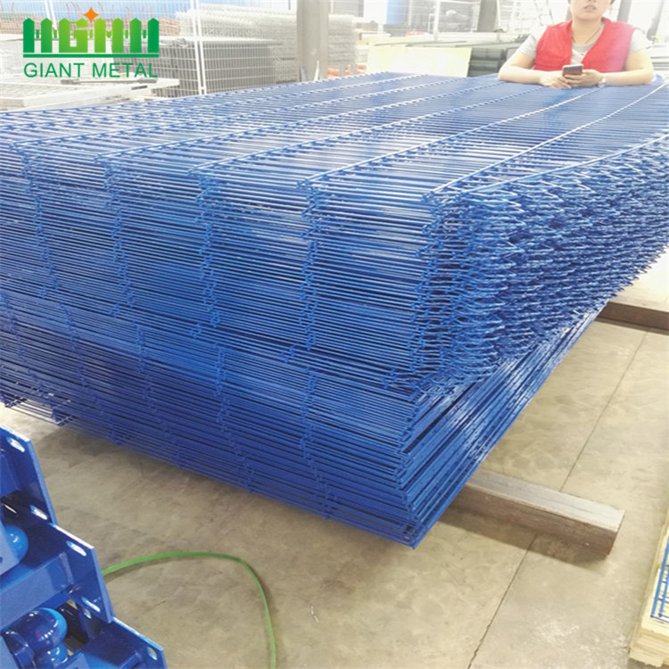 Heibei Giant Welded PVC Coated Prestige Fence