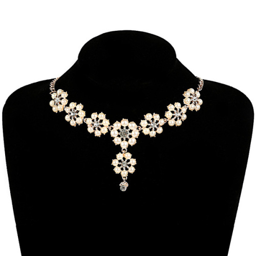 Forme de fleur est diplômé Set de bijoux Bracelet Collier de perles