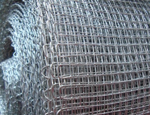 四角いワイヤーメッシュ - ホットディップが亜鉛メッキされる前に織ります