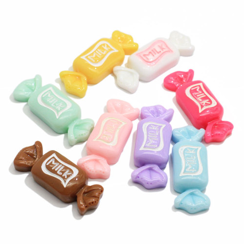 100Pcs Sweet Milk Candy Resin Cabochons mit flachem Rücken Miniaturlebensmittel DIY Scrapbooking Verschönerung Dekoration Handwerk