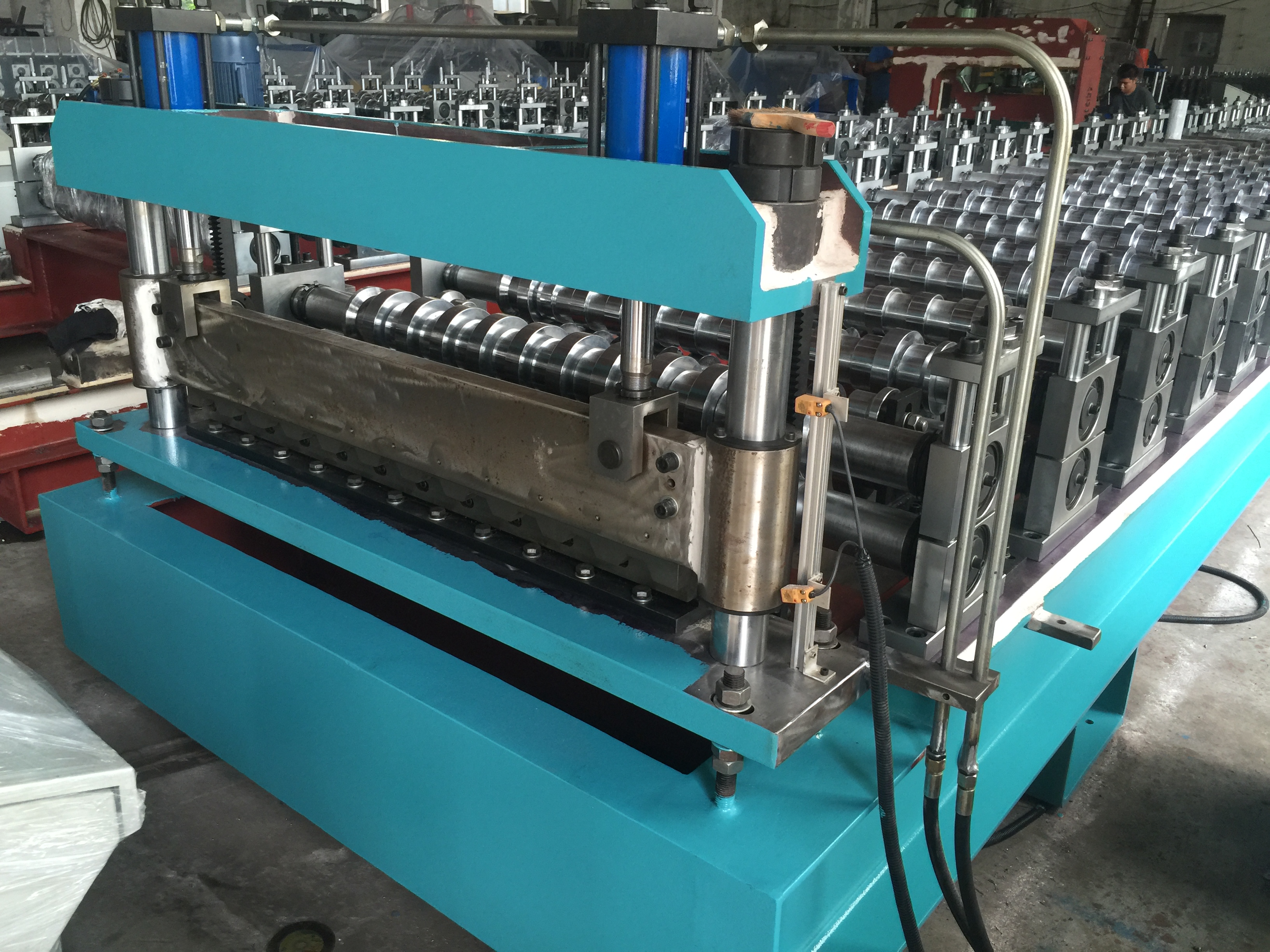 IBR trapezoid roof sheet roll forming machine