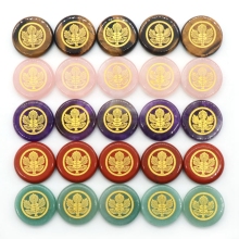 Natural Crystal Stone Carved Maple Leaf Discs: Elegant Accessories with Sandblasted Maple Leaf Patterns